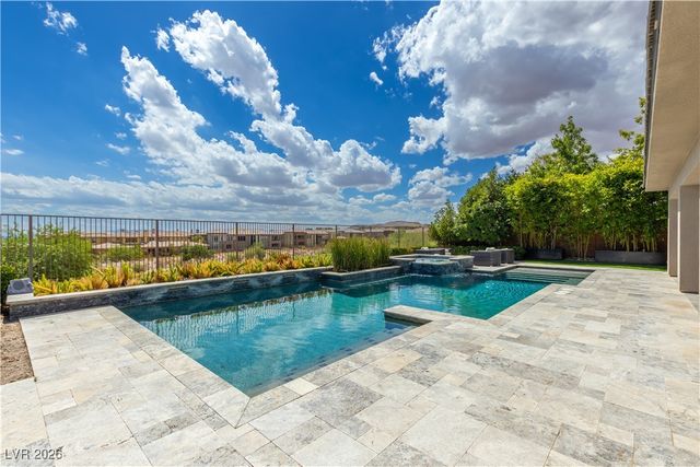 4198 Bronze Ridge Street, Las Vegas, NV 89135