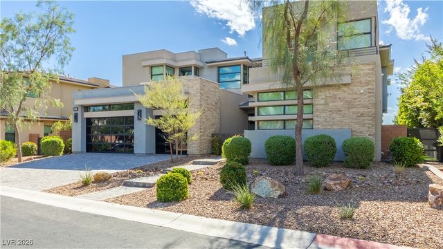 4198 Bronze Ridge Street, Las Vegas, NV 89135