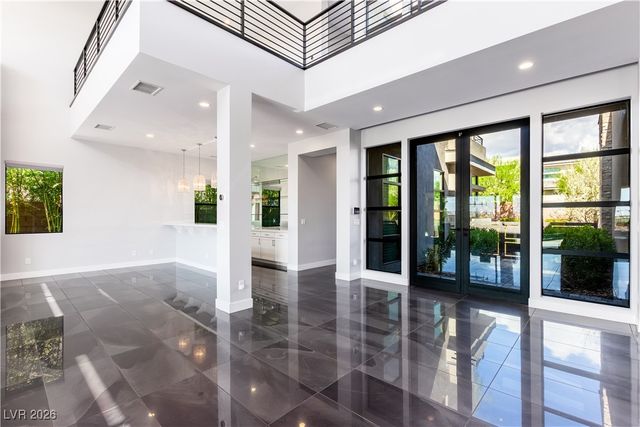 4198 Bronze Ridge Street, Las Vegas, NV 89135