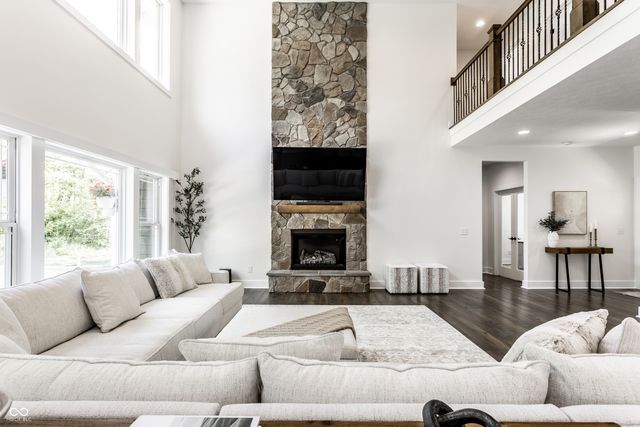 7716 Traders Hollow Lane, Indianapolis, IN 46278