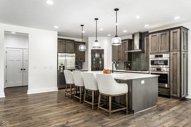 7716 Traders Hollow Lane, Indianapolis, IN 46278
