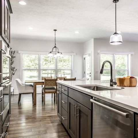 7716 Traders Hollow Lane, Indianapolis, IN 46278