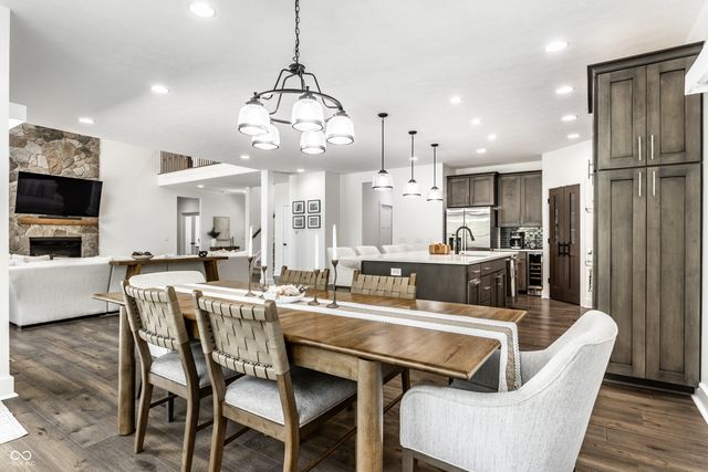 7716 Traders Hollow Lane, Indianapolis, IN 46278