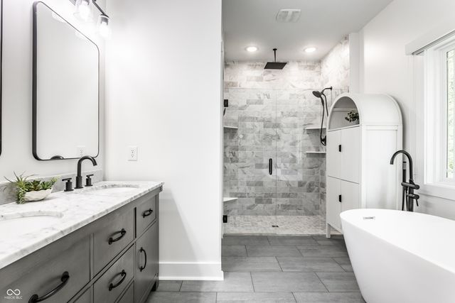 7716 Traders Hollow Lane, Indianapolis, IN 46278