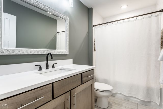 7716 Traders Hollow Lane, Indianapolis, IN 46278