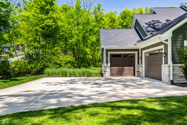 7716 Traders Hollow Lane, Indianapolis, IN 46278