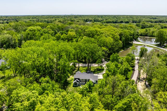 7716 Traders Hollow Lane, Indianapolis, IN 46278