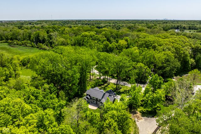 7716 Traders Hollow Lane, Indianapolis, IN 46278