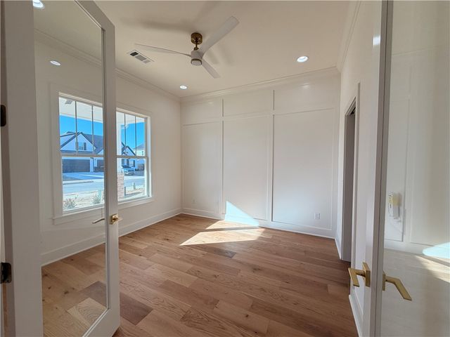 2724 Amaris Avenue, Lowell, AR 72745