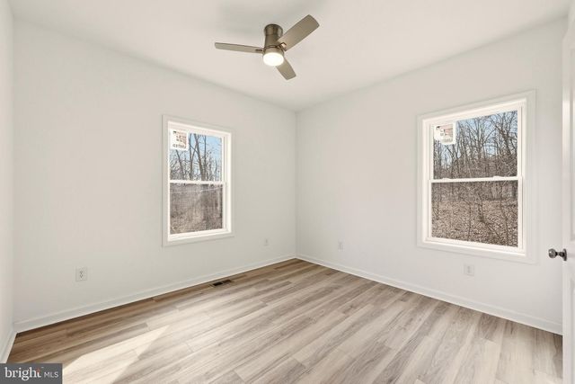 35 MAUVE RD, Hedgesville, WV 25427