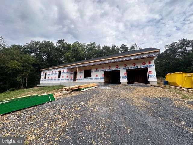 35 MAUVE RD, Hedgesville, WV 25427