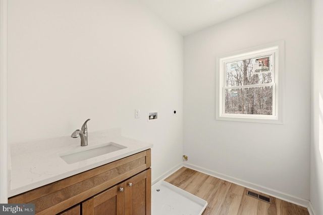 35 MAUVE RD, Hedgesville, WV 25427