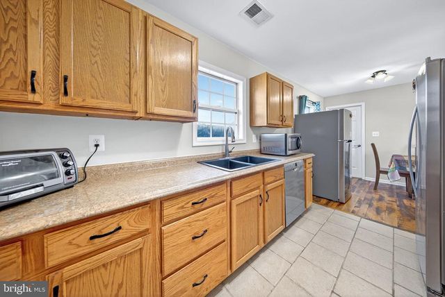 11698 FORT UNION DR, Remington, VA 22734