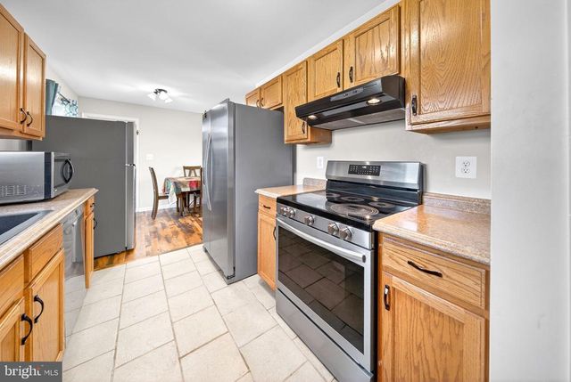 11698 FORT UNION DR, Remington, VA 22734