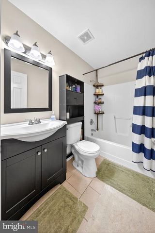 11698 FORT UNION DR, Remington, VA 22734