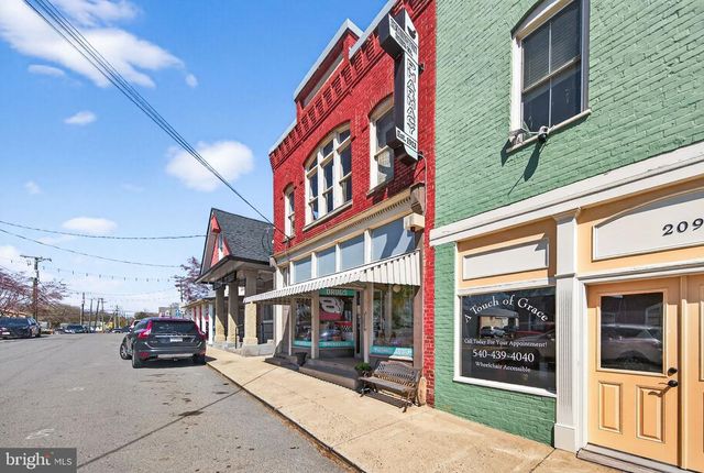 11698 FORT UNION DR, Remington, VA 22734