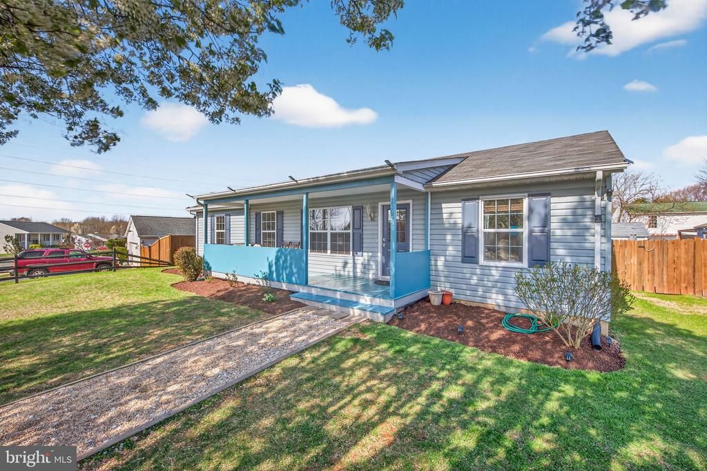 11698 FORT UNION DR, Remington, VA 22734