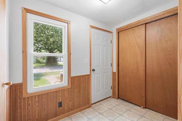 406 2nd Street, Dike, IA 50624