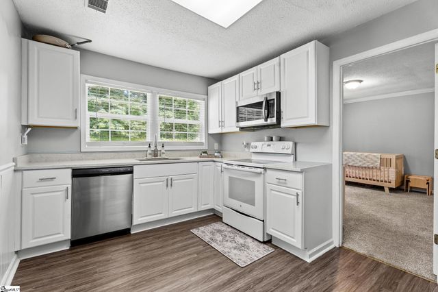 115 Clover Street, Liberty, SC 29657