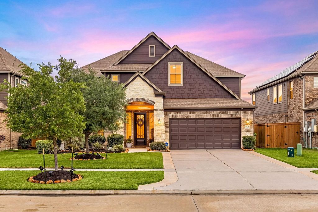 13124 Morning Villa Drive, Texas City, TX 77568