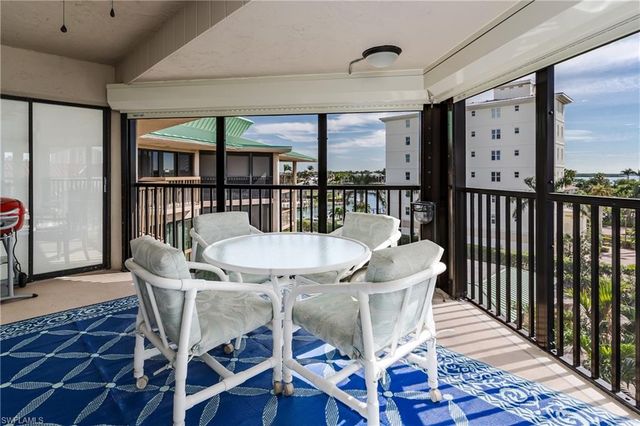 845 COLLIER CT # 502, Marco Island, FL 34145