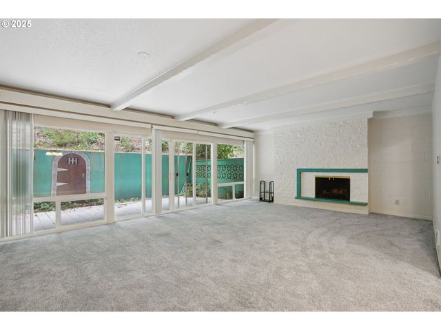 4460 Sw SCHOLLS FERRY Rd 3, Portland, OR 97225