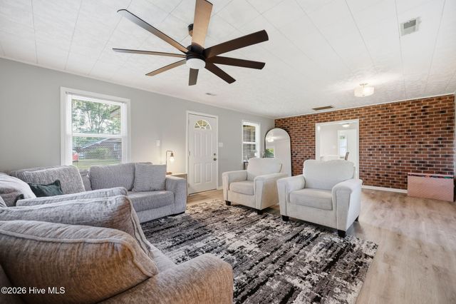 116 E Catawba Road, Greenville, NC 27834