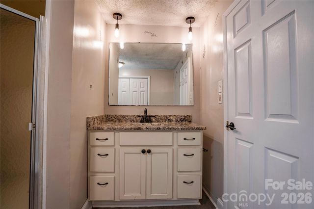 605 Meadowbrook Road, Kings Mountain, NC 28086