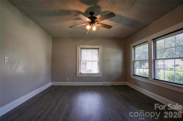 605 Meadowbrook Road, Kings Mountain, NC 28086