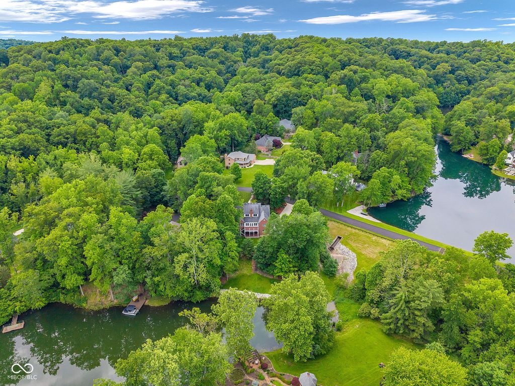 4181 N Foxcliff North Drive W, Martinsville, IN 46151