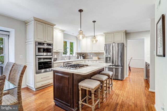 13772 LAUREL ROCK DR, Clifton, VA 20124