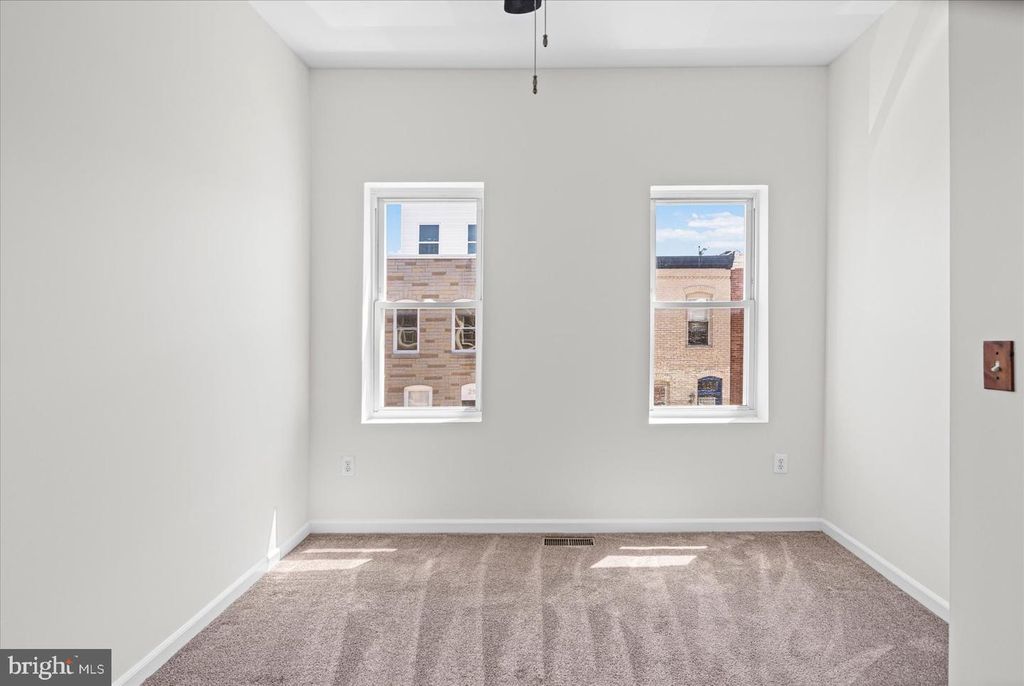 Image 15 of property listing at 24 N STREEPER ST, Baltimore, MD 21224