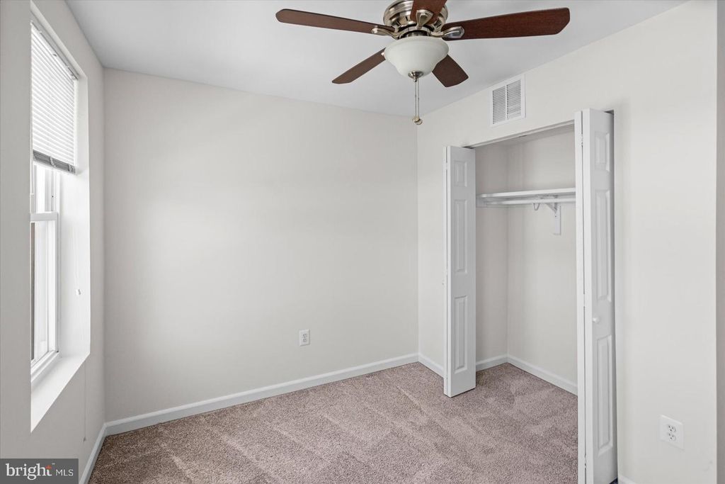 Image 22 of property listing at 24 N STREEPER ST, Baltimore, MD 21224