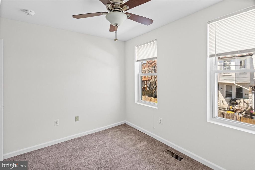 Image 23 of property listing at 24 N STREEPER ST, Baltimore, MD 21224