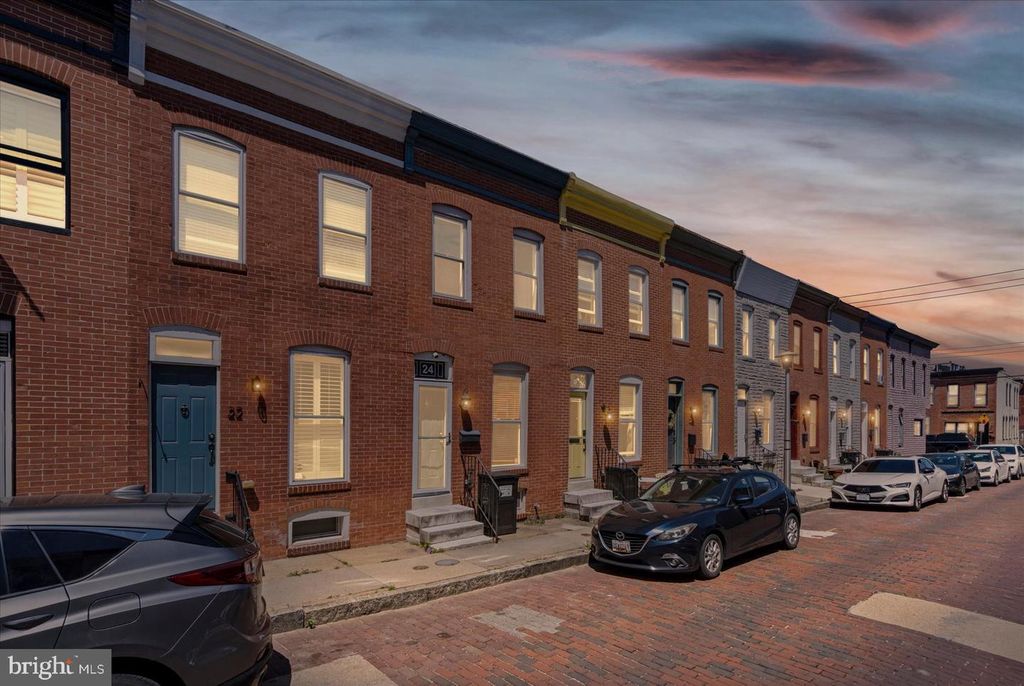 Image 38 of property listing at 24 N STREEPER ST, Baltimore, MD 21224