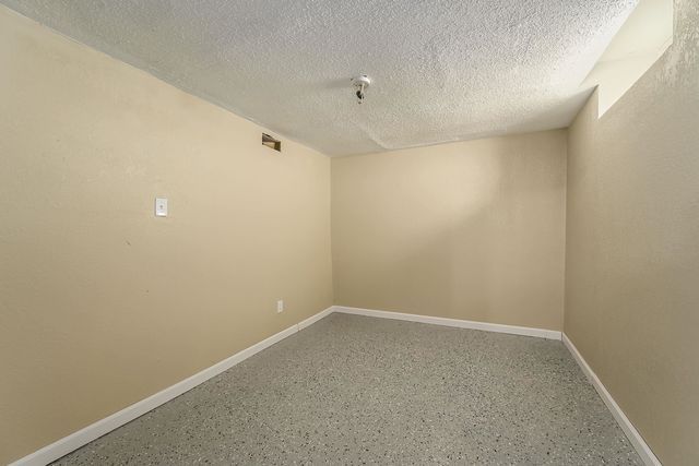 2026 N Piatt Ave, Wichita, KS 67214