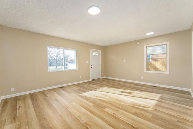 2026 N Piatt Ave, Wichita, KS 67214