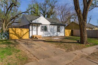 2026 N Piatt Ave, Wichita, KS 67214