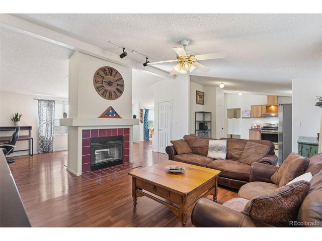 23760 Fleet St, Colorado Springs, CO 80928