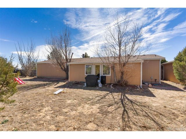 23760 Fleet St, Colorado Springs, CO 80928