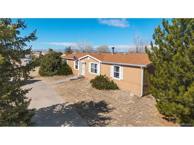 23760 Fleet St, Colorado Springs, CO 80928