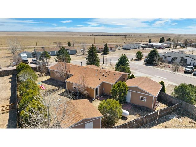 23760 Fleet St, Colorado Springs, CO 80928