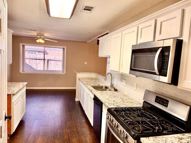 2006 Musket Ridge Drive, Richmond, TX 77406