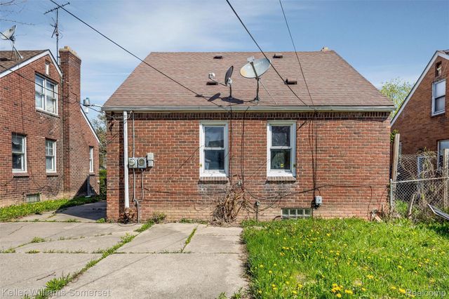 16036 Carlisle Street, Detroit, MI 48205