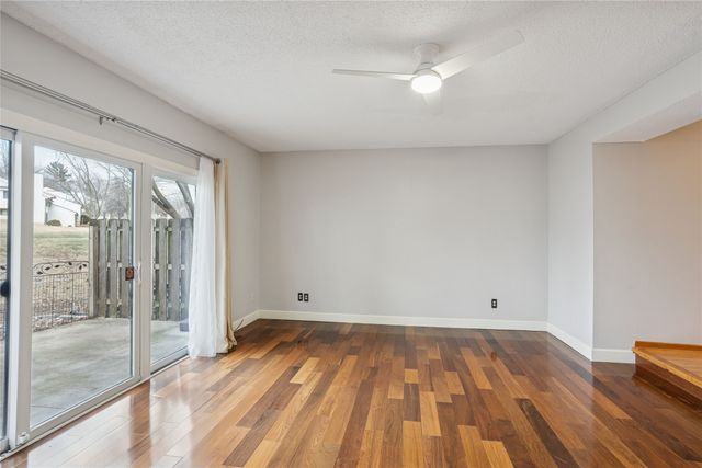 9213 Sandler Drive, Urbandale, IA 50322