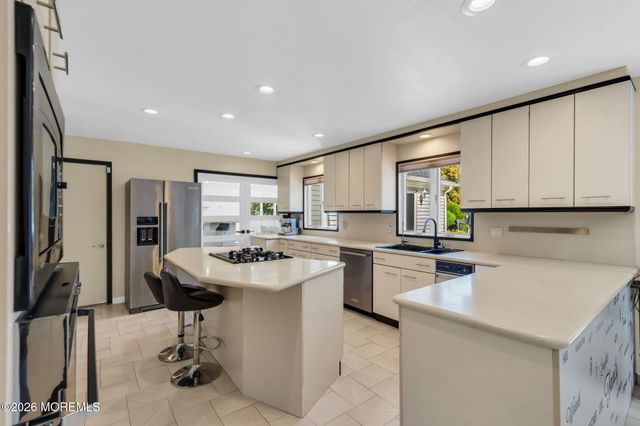 4 Plowshare Court, Marlboro, NJ 07746