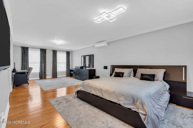 4 Plowshare Court, Marlboro, NJ 07746