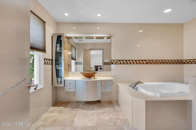 4 Plowshare Court, Marlboro, NJ 07746