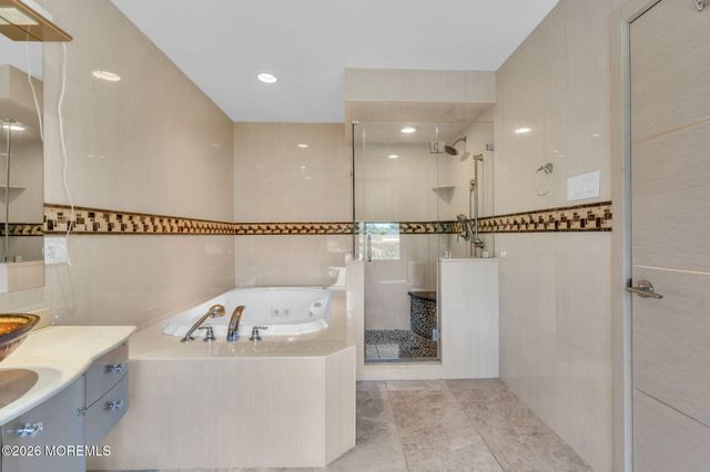4 Plowshare Court, Marlboro, NJ 07746