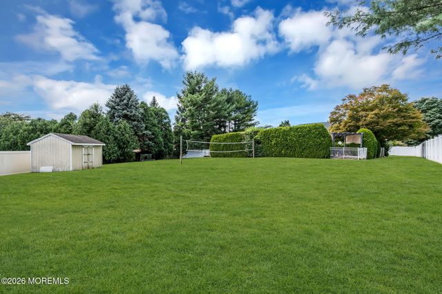 4 Plowshare Court, Marlboro, NJ 07746